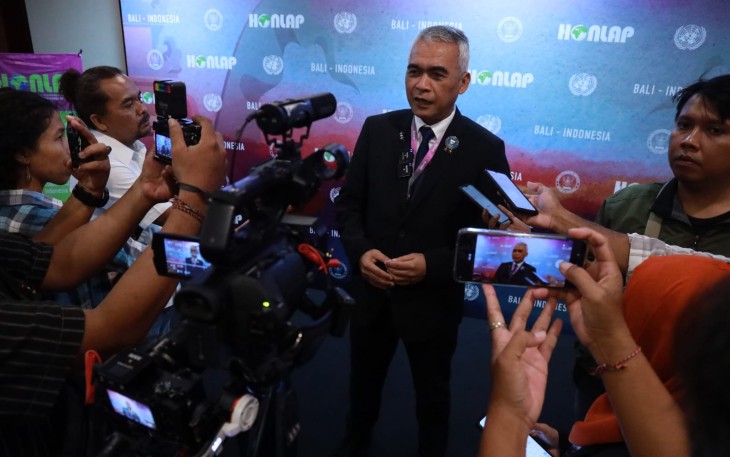 Drs. Agus Irianto, S.H., M.Si., M.H., Ph.D., Deputi Hukum dan Kerja Sama BNN RI selaku Chairman.