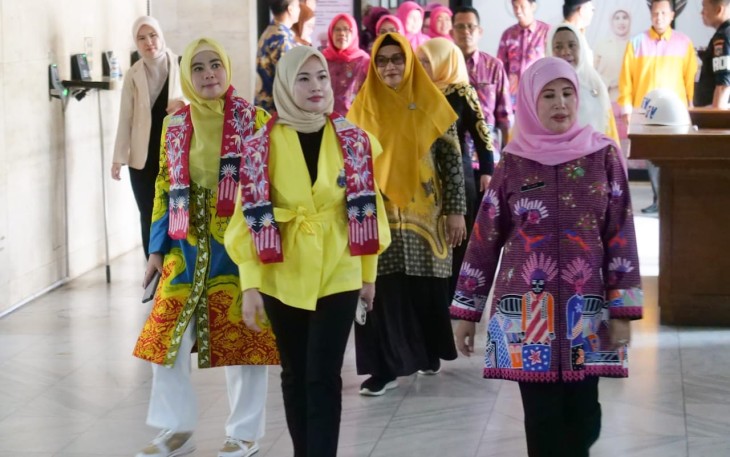 Ketua TP PKK Kabupaten Bintan, Hafizha Rahmadhani Putri dan Jajaran TP PKK Kabupaten Bintan melakukan kunjungan kerja sekaligus bersilaturahmi dengan para pengurus Tim Penggerak PKK Kota Jakarta Timur.