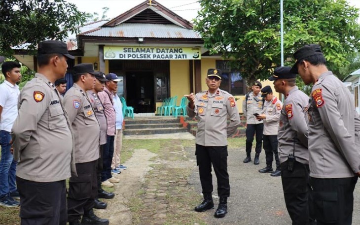 Wakapolda saat kunjungi Polsek Pagar Jati