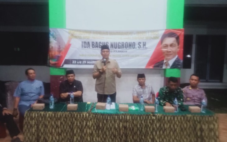  Anggota Fraksi PDIP DPRD Jawa Timur Ida Bagus Nugraha saat menggelar reses, Senin 27 Maret 2023 malam.