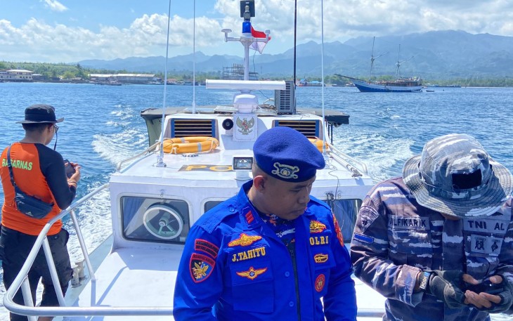 Danlantamal IX Kerahkan Personelnya Bersama Tim SAR dan Polairud Cari Nelayan di Perairan Nusalaut yang Hilang Kontak 