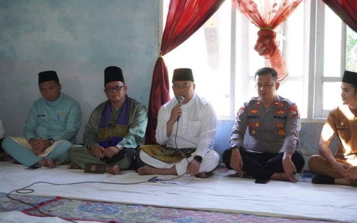 Sekda Bintan Hadiri Kenduri Tolak Bala di Tembeling Tanjung Bintan