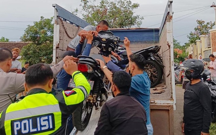 77 Motor Berknalpot Brong Terjaring Razia Satlantas Polres Karanganyar 