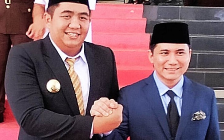 Bupati Bintan Roby Kurniawan saat bersama Ahdi Muqsith
