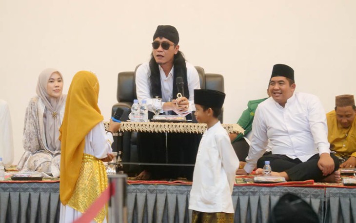 Gus Miftah Dalam Tabligh Akbar Sempena 75 Tahun Kabupaten Bintan, Kamis malam (30/11) di Gedung Convention Hall Bhadra.