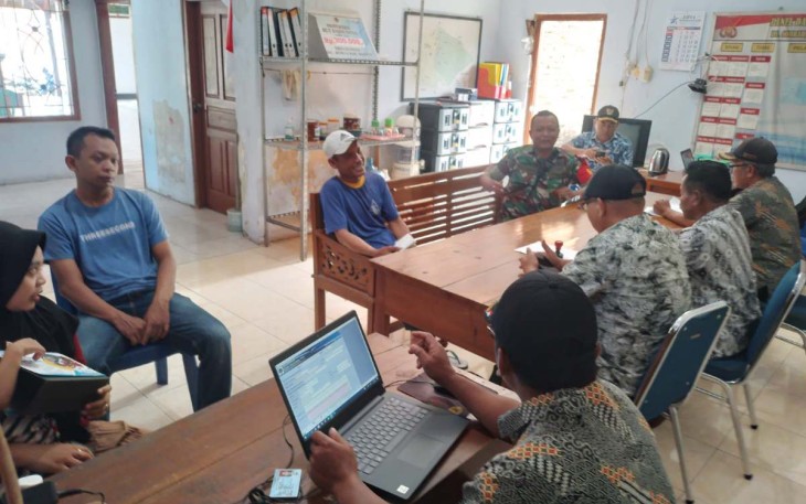 Komsos bersama aparat desa binaan 