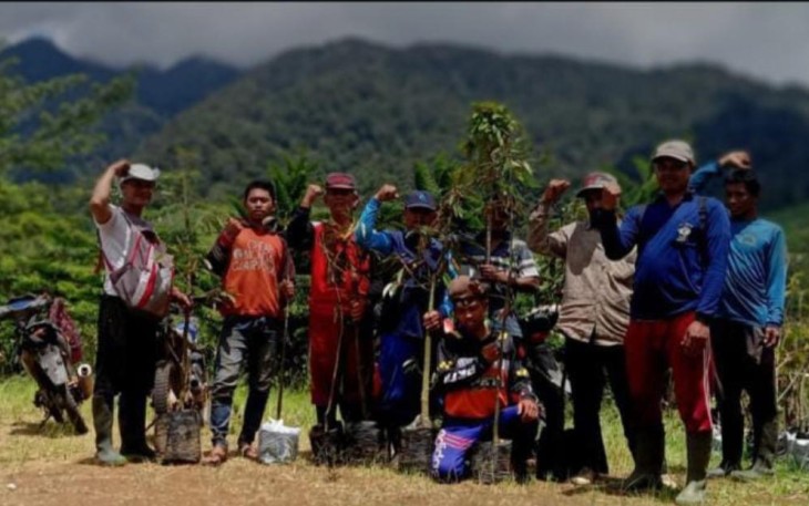 Serikat Petani Penampihan dan Tugu Lawang Nusantara Peringati Hari Gerakan Satu Juta Tanam Pohon