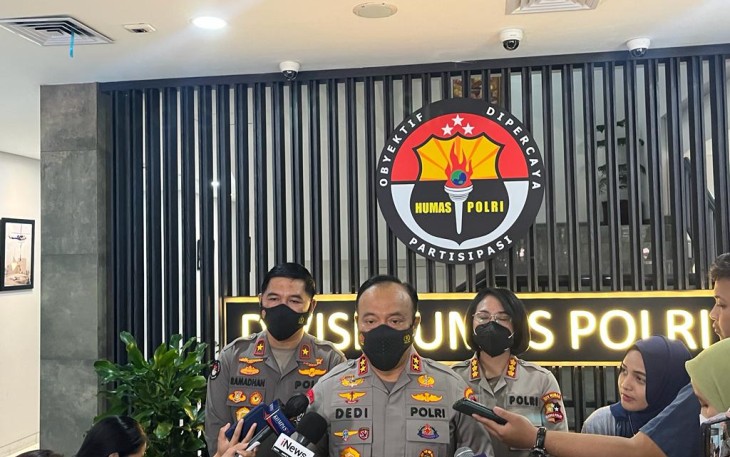 Kadiv Humas Polri Irjen Dedi Prasetyo saat memberikan keterangan pers di Jakarta 