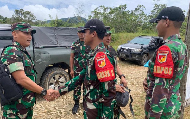 Kunjungan Yonarmed 10/Roket Bradjamusti