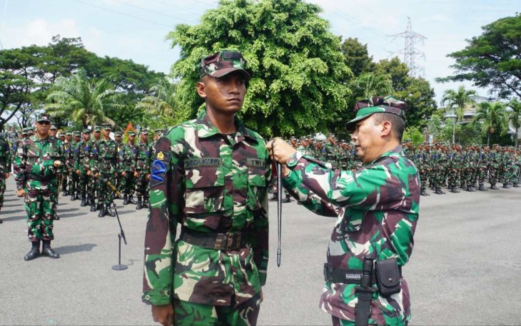 Dankodiklatal Letjen TNI (Mar) Suhartono saat membuka pendidikan
