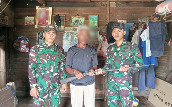Terima senpi rakitan warga perbatasan 