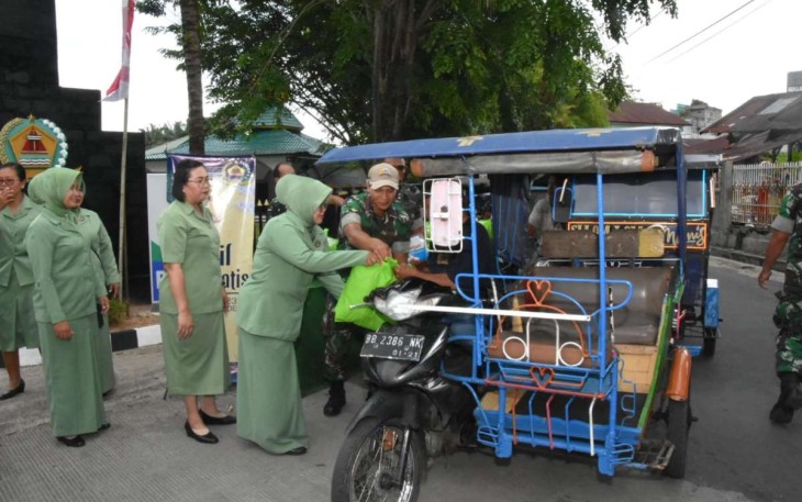 Baksos abang becak di Sibolga 
