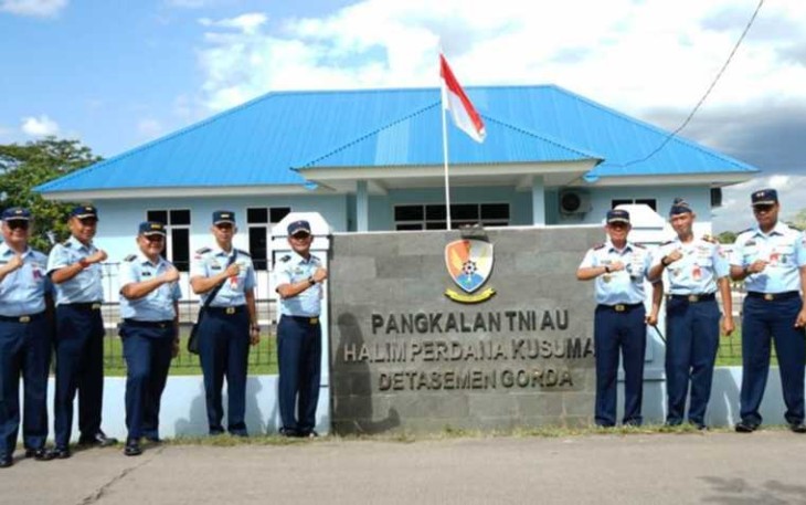 Pangkoopsud I Marsda TNI Bambang Gunarto foto bersama di Datasemen Gorda Banten