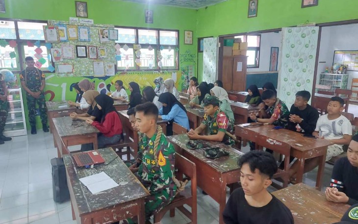 Lattek Dikko Taruna AAL Korps Marinir 