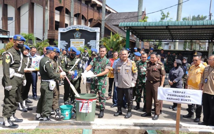 Pemusnahan barang bukti narkoba sabu 12,499 Kg