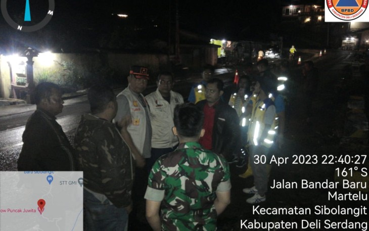 BPBD Kabupaten Deli Serdang saat memantau kondisi banjir 