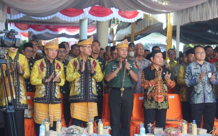 Dandim 1001/HSU-BLG Letkol Inf Dhuwi Hendradjaja saat menghadiri peringatan hari jadi Kabupaten HSU ke 71, Kamis (11/5) 