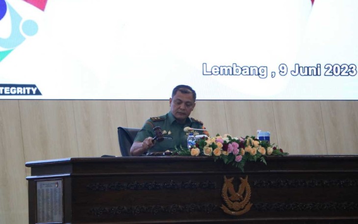 Wadan Sesko TNI Mayjen TNI Kukuh Surya saat menutup PKB Kejuangan TA 2023 di Lembang Bandung, Jum'at (9/6)