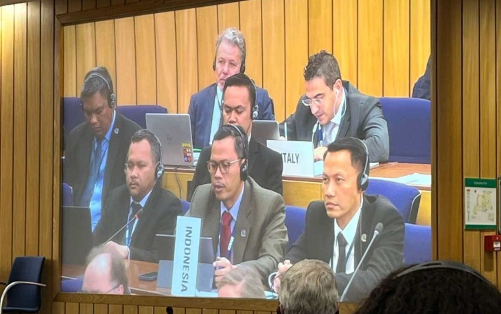 Delegasi Indonesia saat mengikuti Sidang IMO MSC ke 107 di London