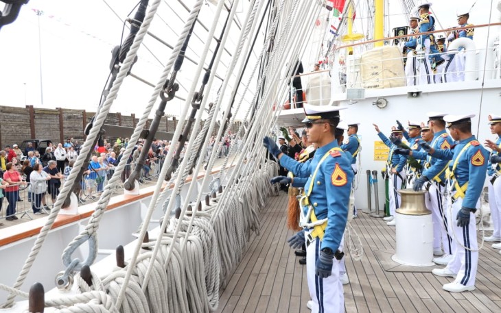 Kedatangan KRI Bima Suci di Dermaga Hartlepool, Inggris, Kamis (6/7)