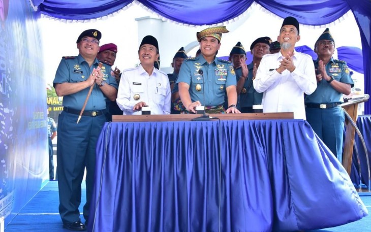 Kasal Laksamana TNI Muhammad Ali saat meresmikan gedung Lanal Dumai, Jum'at (4/8)