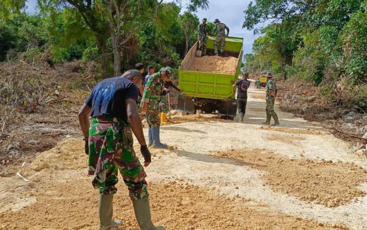 Finishing jalan akses TMMD Kodim Bulukumba 