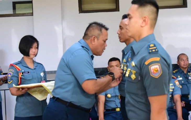 Kapoksahli Koarmada III Laksamana Pertama TNI Ridwan Prawira saat membuka On Job Training perwira remaja AAL angkatan 68, Selasa (8/8)