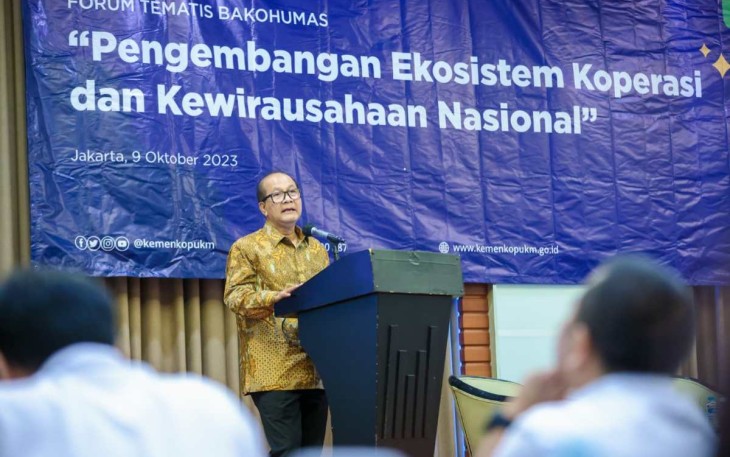 SeskemenkopUKM Arif Rahman Hakim