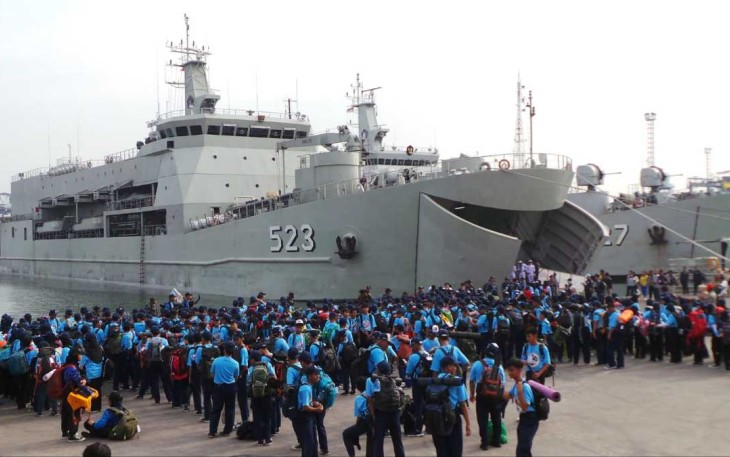 SMP Hang Tuah 2 Jakarta di dermaga Kolinlamil Jakarta 