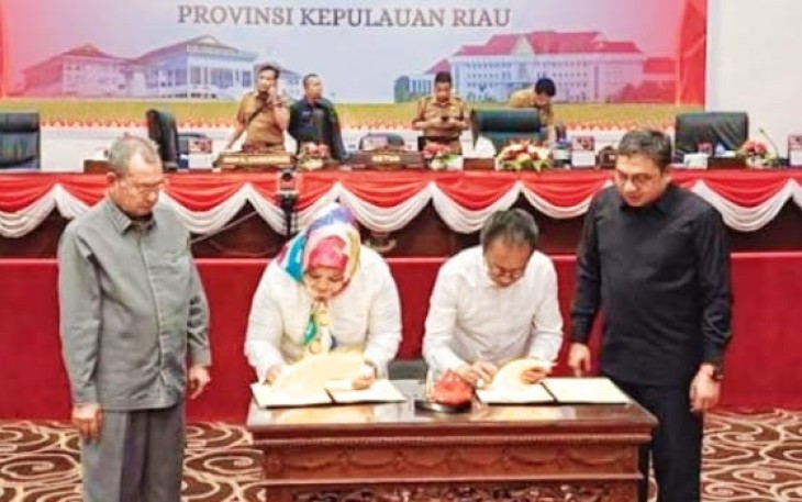 Pimpinan DPRD dan Pemprov Kepri Tandatangani Nota Kesepakatan KUA-PPAS APBD 