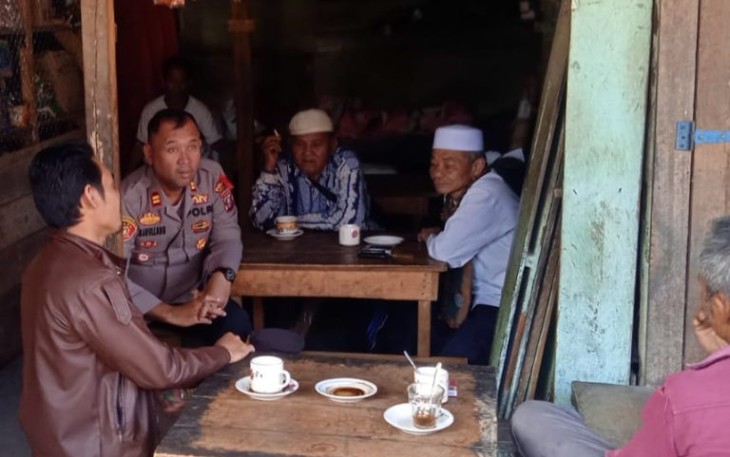 Pekan Pasar Aek Simotung Tenang dan Damai Bersama Kapolsek Saipar Dolok Hole 