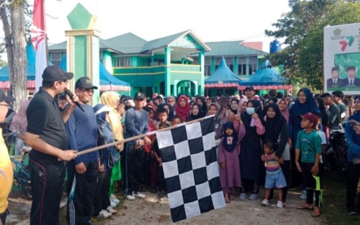 Jalan santai ASN dan masyarakat Aceh Singkil