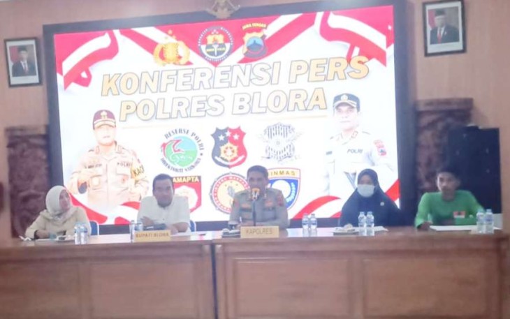 Kapolres Blora AKBP Fahrurozi saat memberikan keterangan pers terkait kasus Rudapaksa Disabilitas 