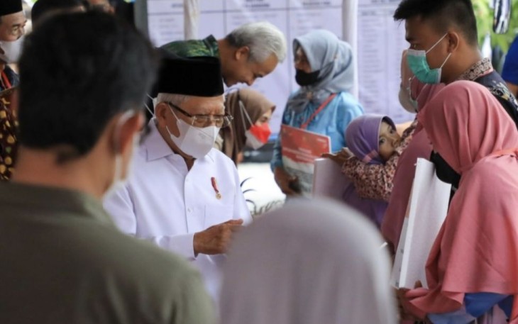 Wapres RI KH Ma'ruf Amin saat mengunjungi desa Kangkung Kecamatan Mranggen Kabupaten Demak, Selasa (4/4)