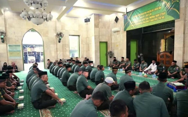 Peringatan Nuzulul Qur'an Korem 121/Abw