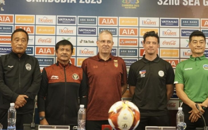 Indra Sjafri pelatih tim U-22 saat konferensi pers jelang lahan bersama Filipina 