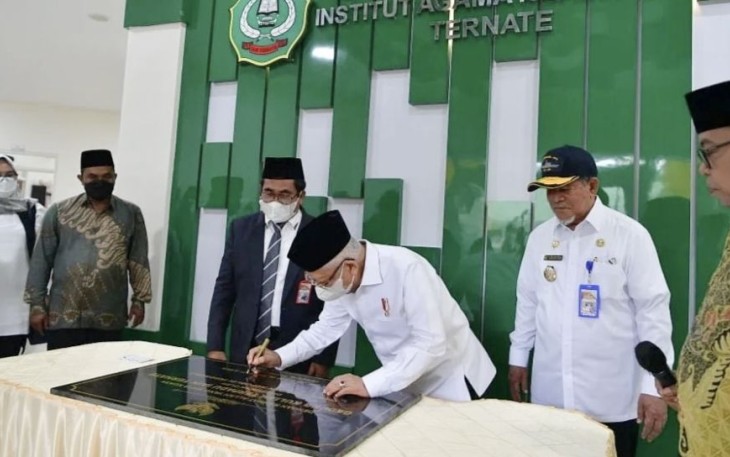 Wapres RI KH Ma'ruf Amin saat meresmikan gedung IAIN Ternate di Provinsi Maluku Utara 