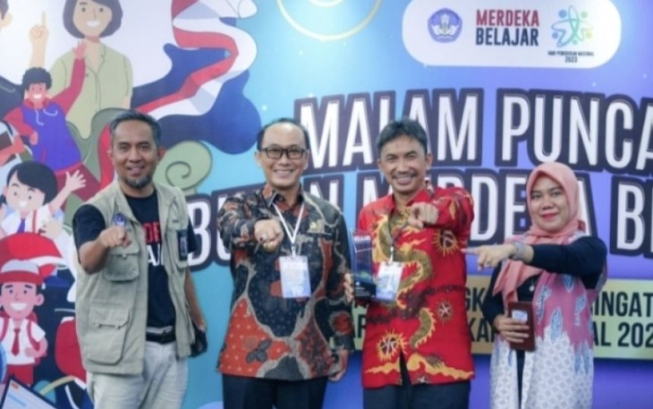 Pj Gubernur Sulbar Prof Zudan Arif Fakrulloh saat launching kurikulum merdeka