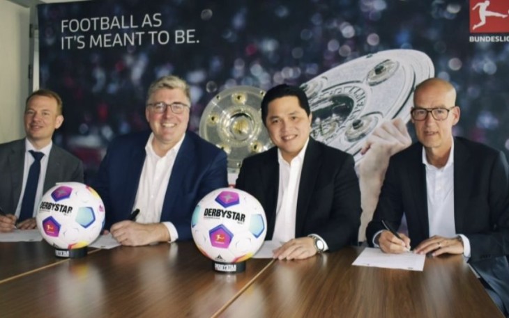 Ketum PSSI Erick Thohir bersama pengurus DFL di Frankfurt Jerman 