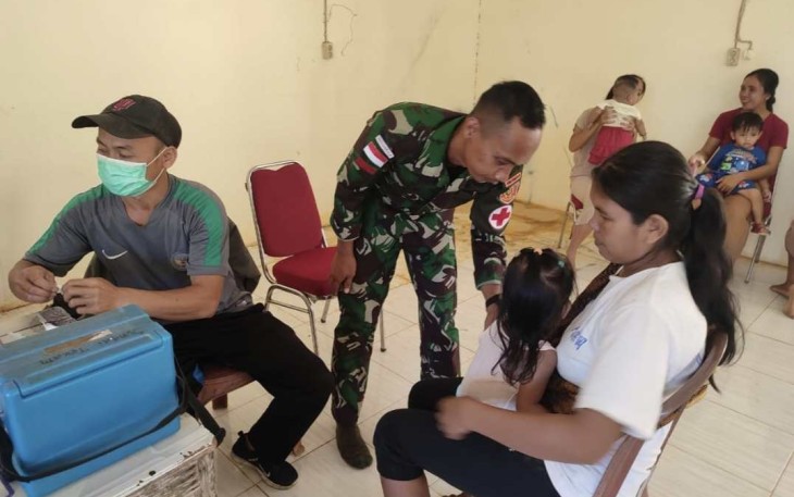 Imunisasi balita di perbatasan 