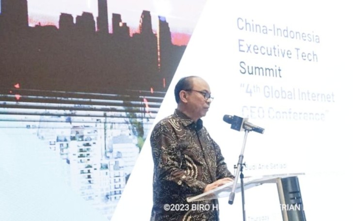 Menkominfo Budi Arie Setiadi saat memberikan sambutan di China-Indonesia Executive Tech Summit: 4th Global Internet CEO Conference, Jakarta , Kamis (19/10)