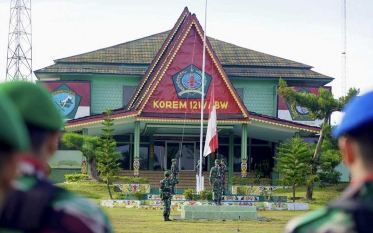 Upacara 17-an Prajurit Korem 121/Abw, Jum'at (17/11)