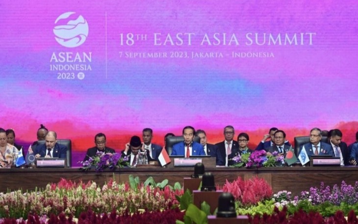 Presiden Joko Widodo saat secara resmi membuka KTT ke-18 Asia Timur yang diselenggarakan di Ruang Cendrawasih 3, JCC, Jakarta, pada Kamis, 7 September 2023.