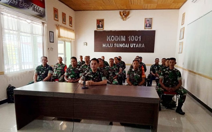 Anggota Kodim 1001/HSU-BLG saat Ikuti Literasi Digital