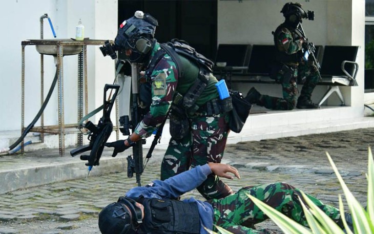 Aksi Pasukan Khusus Gabungan Rebut Bandara Banyuwangi dari Tangan Musuh
