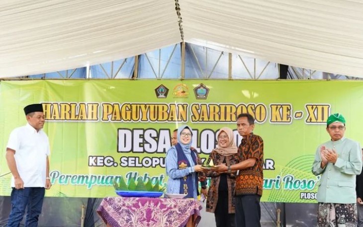 Bupati Blitar Rini Syarifah Hadiri Harlah Paguyuban Sari Roso Selopuro
