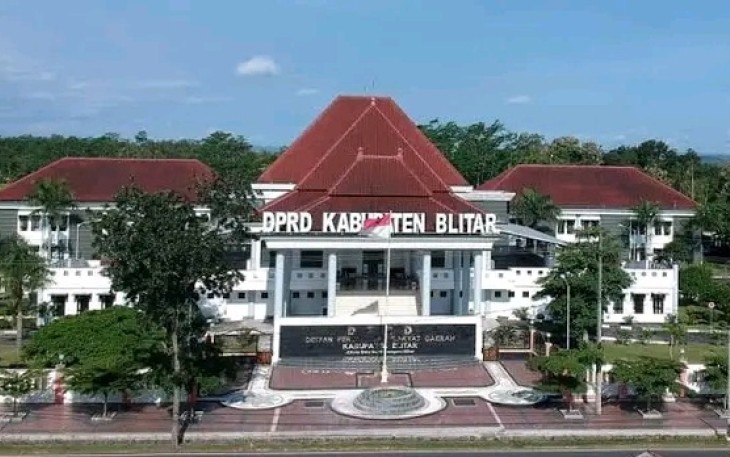Gedung DPRD Kabupaten Blitar Tampak Dari Muka (Foto : DPRD Kabupaten Blitar) 