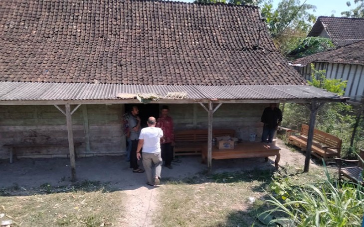 Rumah almarhum Solikin korban meninggal dunia tertimpa tutup keong SDN Gadon kecamatan Cepu kabupaten Blora.