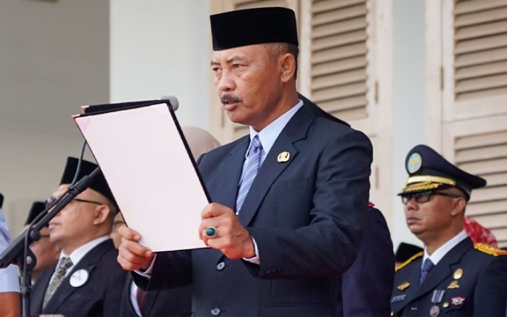Sekretaris Daerah Adi Prihantara saat bertindak sebagai Inspektur Upacara pada Peringatan Hari Perhubungan Nasional (Harhubnas) Tingkat Provinsi Kepulauan Riau Tahun 2023 bertempat di Gedung Daerah Tanjungpinang, Senin (18/09).