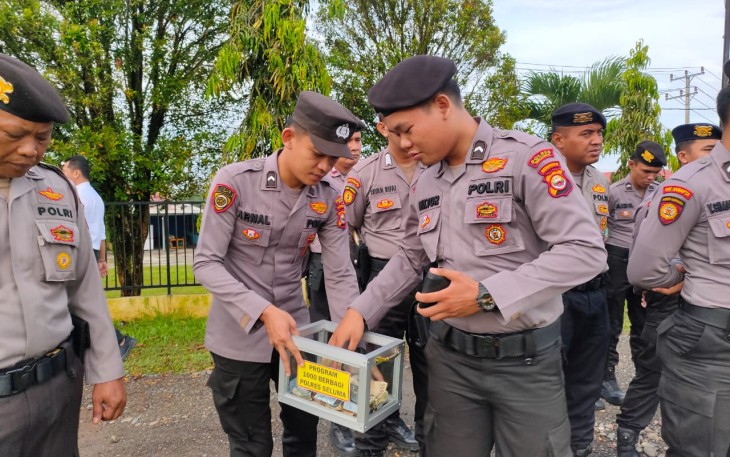 Program Seribu Berbagi Polres Seluma, Bantu Warga Yang Kurang Mampu